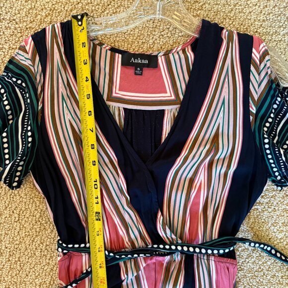 Short-Sleeve Floor-Length Modern Lady Dress - Picture 13 of 13